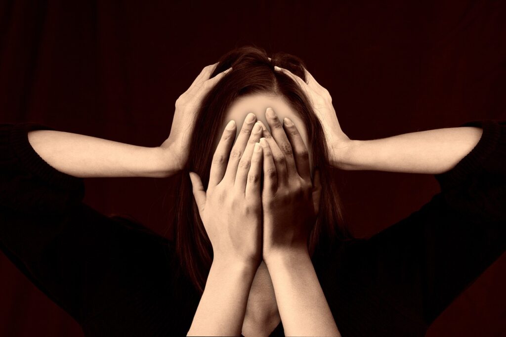 bipolar disorder woman, face, bullying